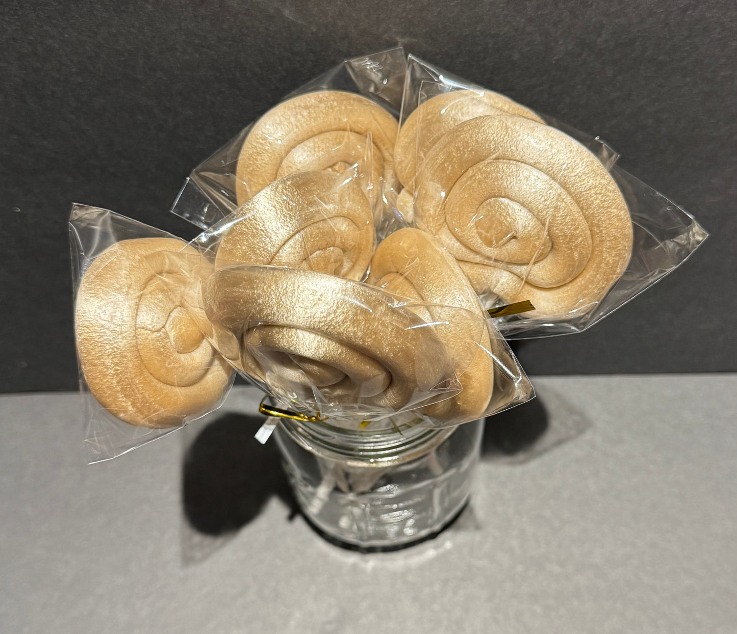 Cream Soda Lollipops