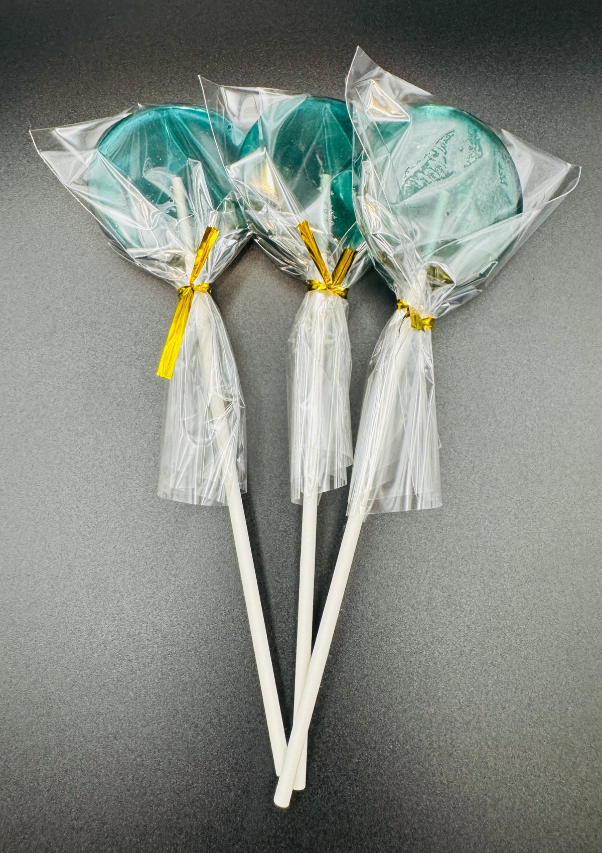 Large Blue Raspberry Lollipop Handmade Blue Raspberry Lollipops - Natural Organic Candy – Süss Candy