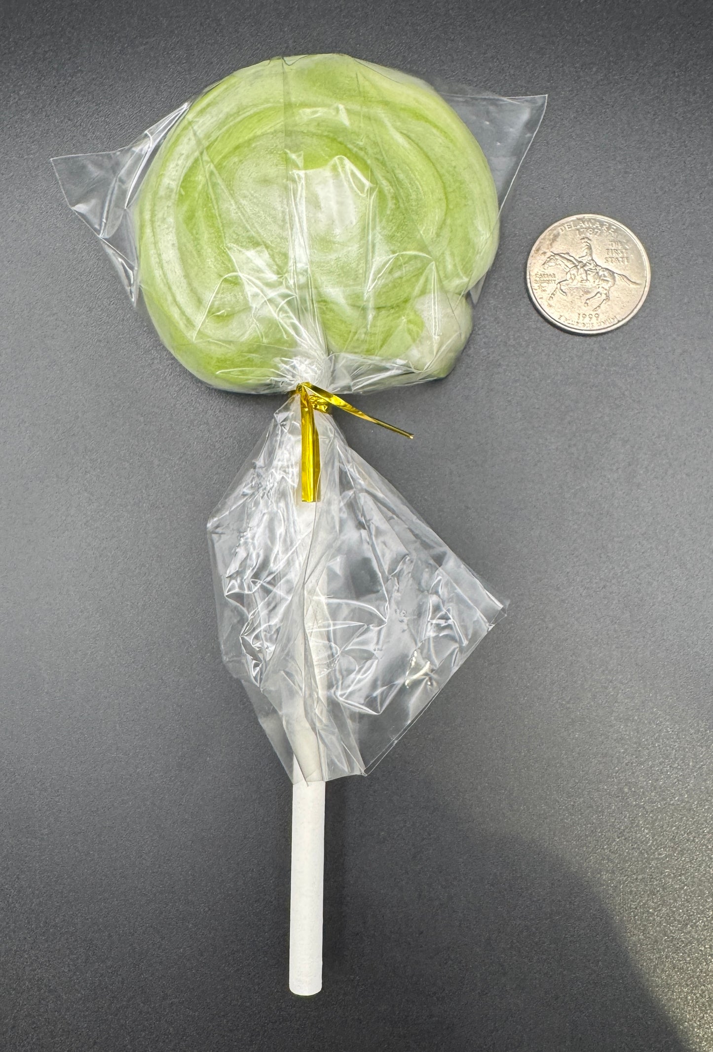 Spiral Apple Lollipops